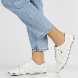 Bőr cipő Filippo DP009 / 21 Wh fehér 2