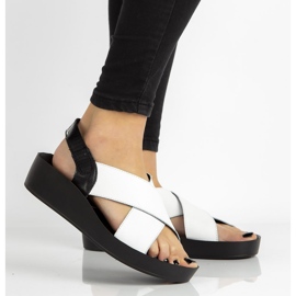 Bőr szandál Filippo DS2060 / 21 Wh fehér 1