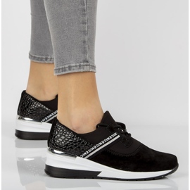 Bőr tornacipő Filippo DP1388 / 21 Bk fekete 1