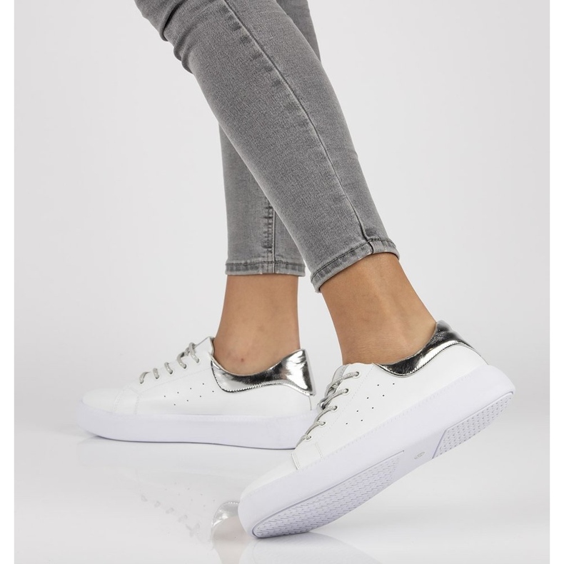 Bőr cipő Filippo DP2157 / 21 Wh fehér 1