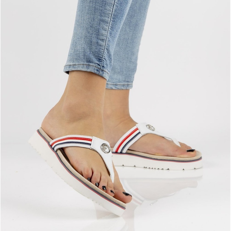 Bőr papucs Filippo DK2327 / 21 Wh fehér 1