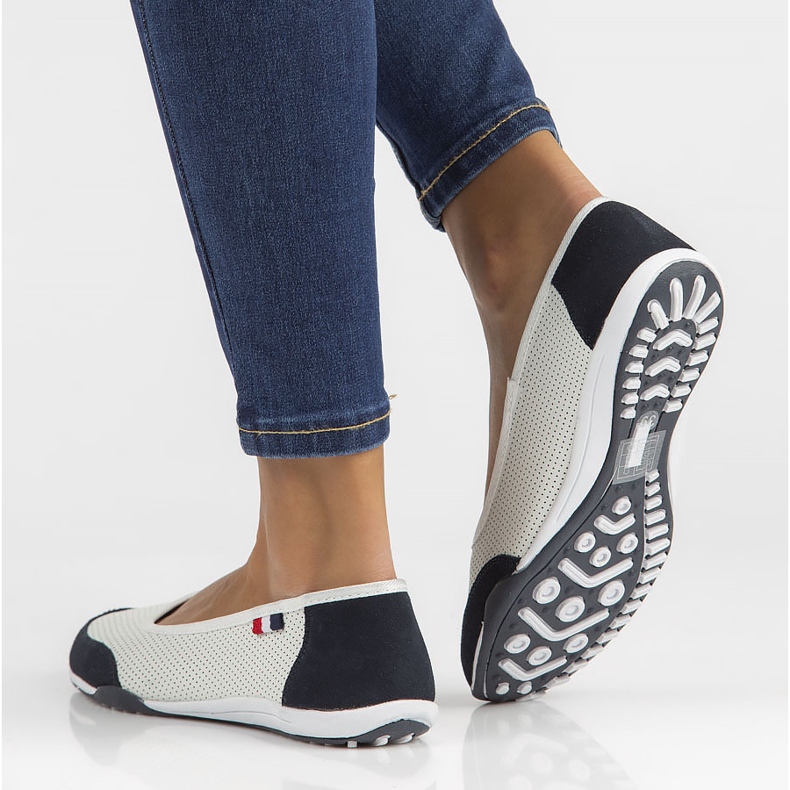 Bőr cipő Filippo DP142 / 22 Wh Nv fehér és sötétkék 2