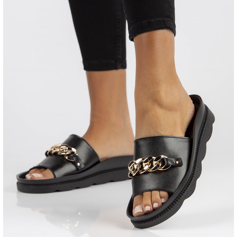 Bőr papucs Filippo DK3597 / 22 Bk fekete 1