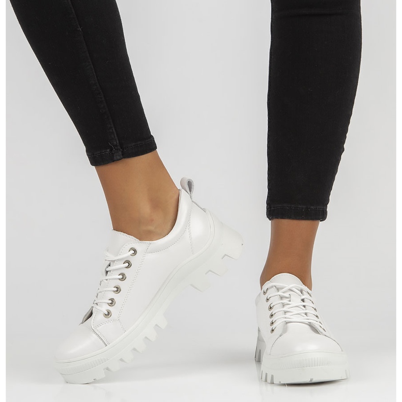 Bőr tornacipő FILIPPO DP3522 / 22 Wh fehér 1