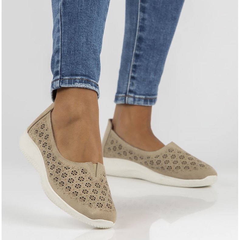 Bőr cipő Filippo DP3673 / 22 Legyen bézs 1