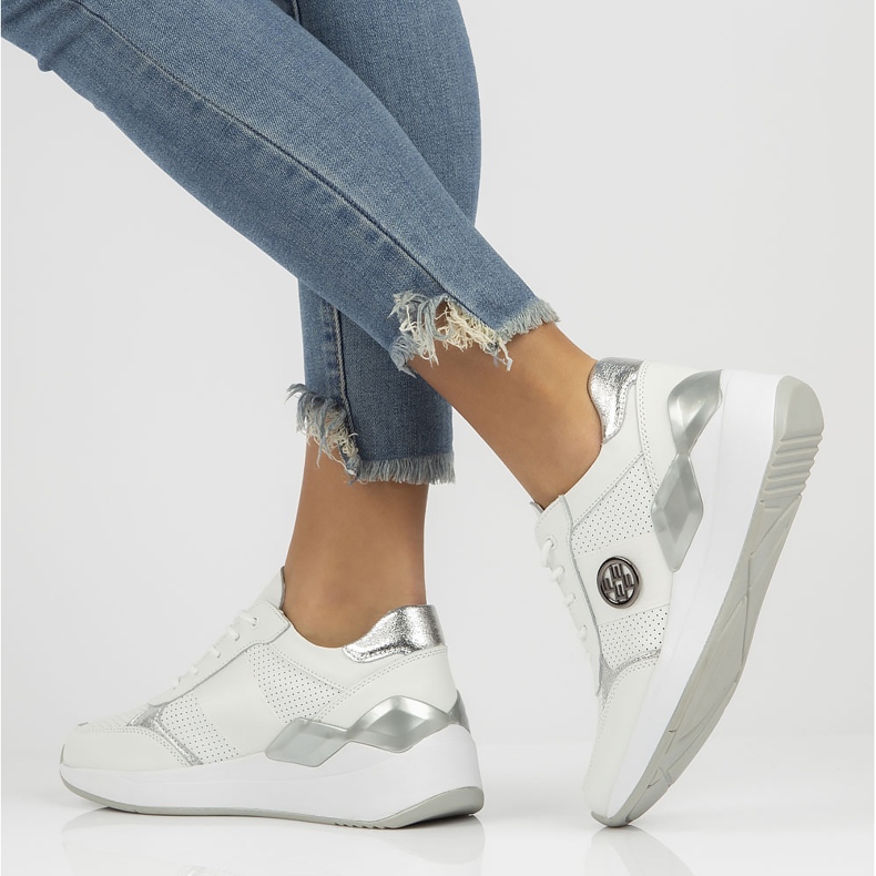 Bőr tornacipő Filippo DP3553 / 22 Wh fehér 1