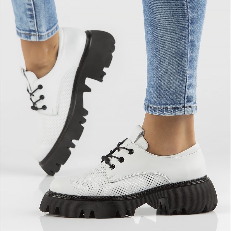 Bőr cipő Filippo DP3909 / 22 Wh fehér 1