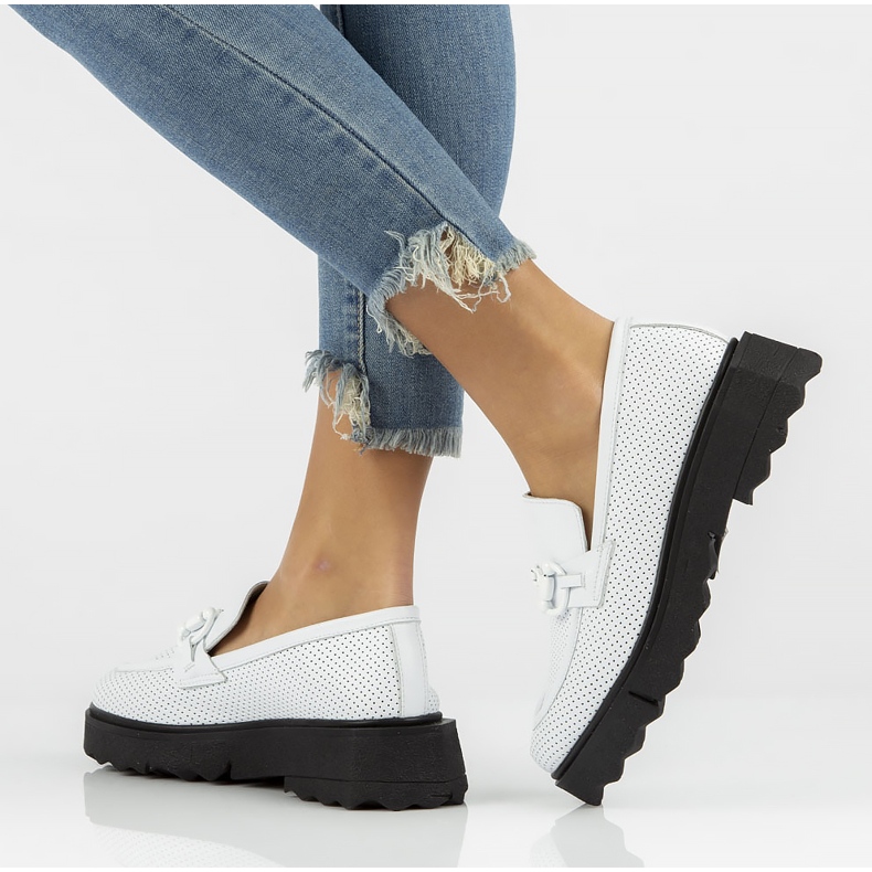 Bőr cipő Filippo DP3910 / 22 Wh fehér 1