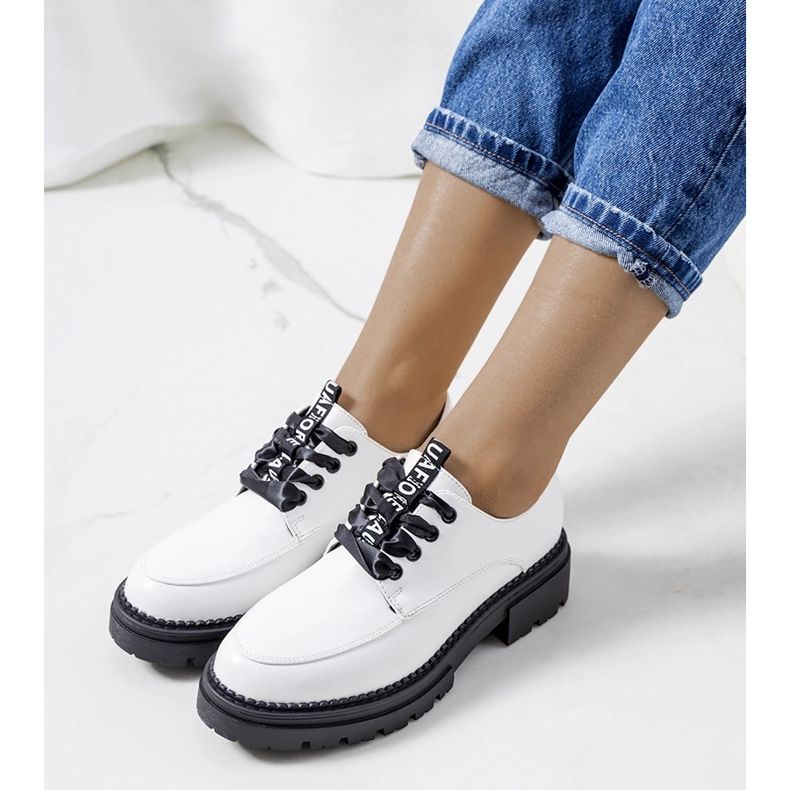 Fehér Merivale női cipő 2