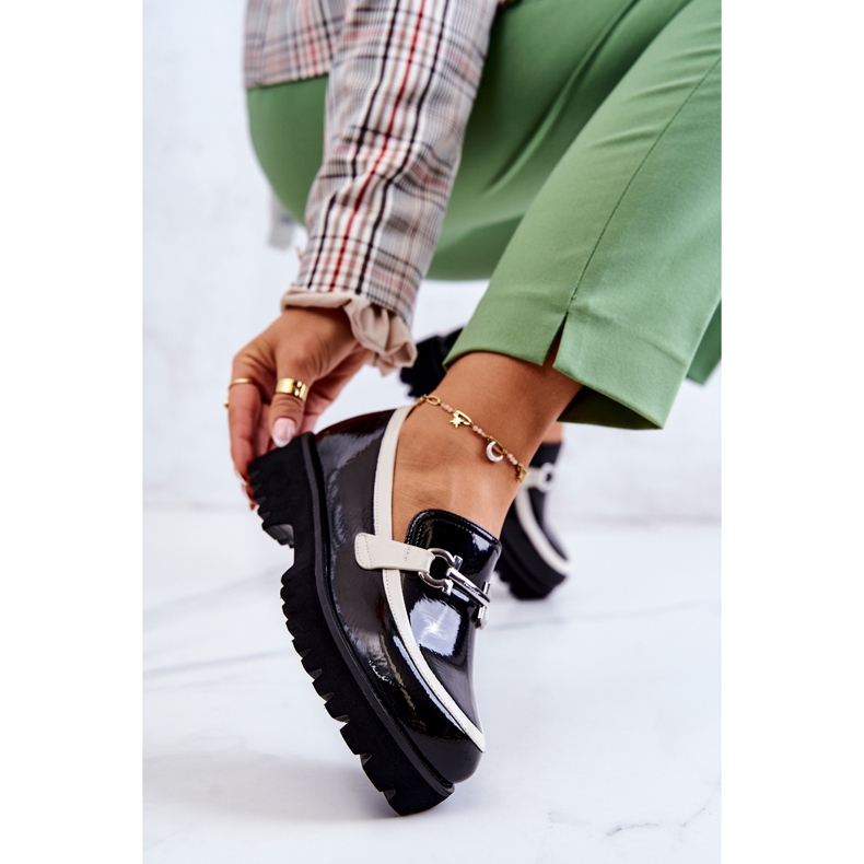 S.Barski Lakkozott női naplopók fekete-fehér Cassida 1