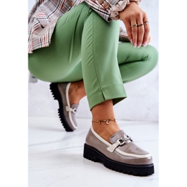 S.Barski Lakkozott női naplopók bézs-fehér Cassida 1