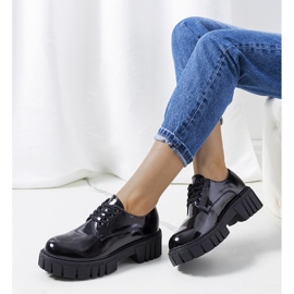 Fekete lakkozott Cardero cipő 1