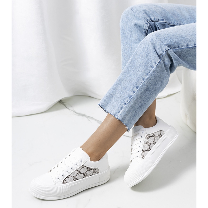 Fehér tornacipő a Birkett platformon szürke 2