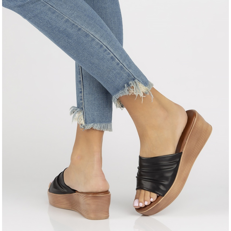 Filippo DK3608 / 22 Bk fekete papucs 1