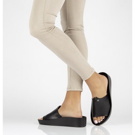 Bőr papucs Filippo DK2059 / 22 Bk fekete 1