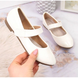 Lányok balerinák tépőzárral, fehér Potockival 1