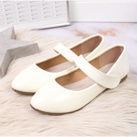 Lányok balerinák tépőzárral, fehér Potockival 2