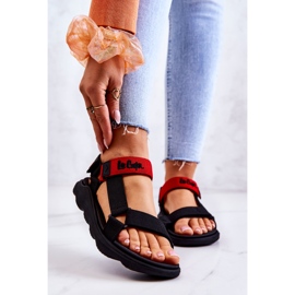 Női sportszandál Lee Cooper LCW-22-34-0954L Fekete-piros 1
