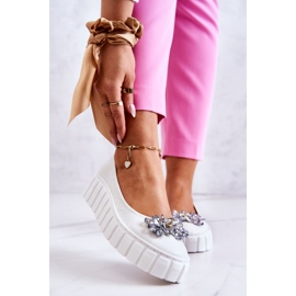 PA2 Bőr Balerinák Egy Platformon Fehér Ladette Díszítéssel 1