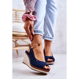 Kényelmes női szandál csattal, sötétkék Thallas 1