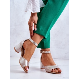 Bőr magassarkú szandál Vinceza 22-20100 arany aranysárga 2