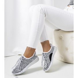 Embro fehér zokni fekete 1