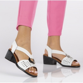 Bőr szandál Filippo DS2308 / 22 Wh fehér 1