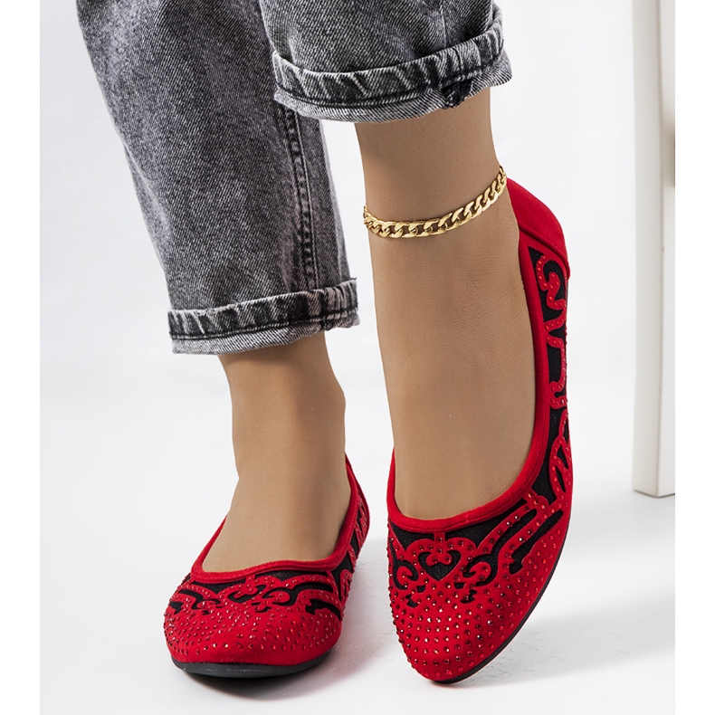 Piros balerinák áttört Selam díszekkel fekete 1 Piros balerinák áttört Selam díszekkel fekete 1