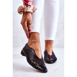 PA2 Elegáns lakkozott bőr áttört cipő Ismena fekete 1