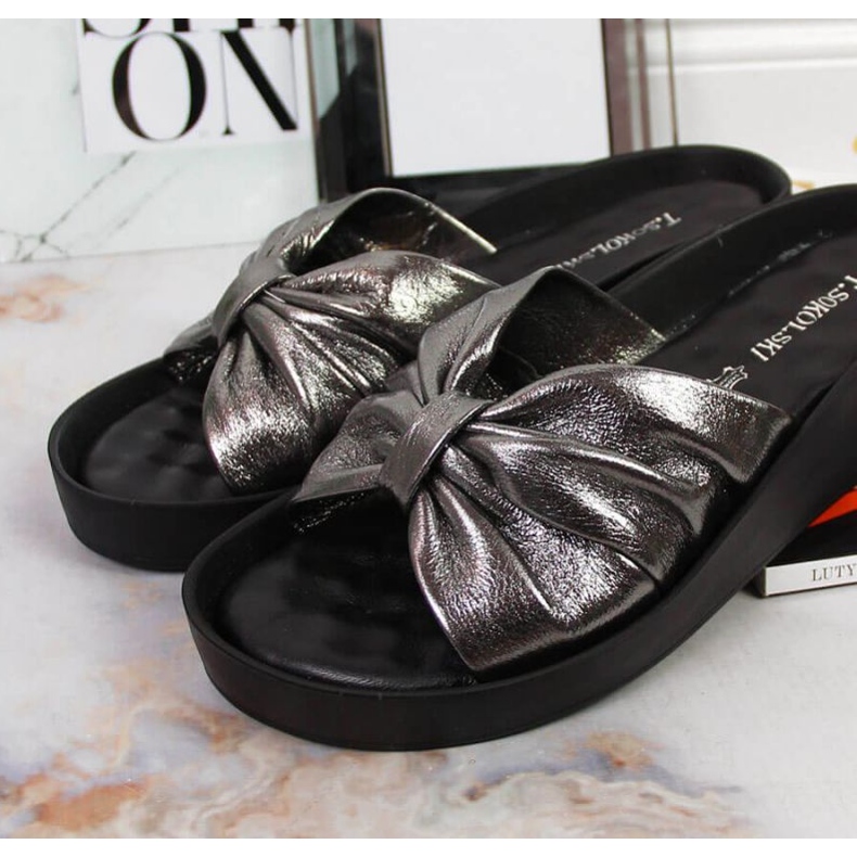 Bőr papucs az éken T.Sokolski W SCA162B ezüst 2