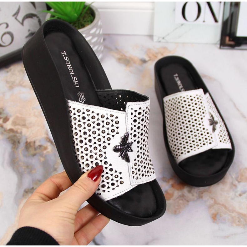 Bőr áttört T.Sokolski W SCA163 fehér papucs 1