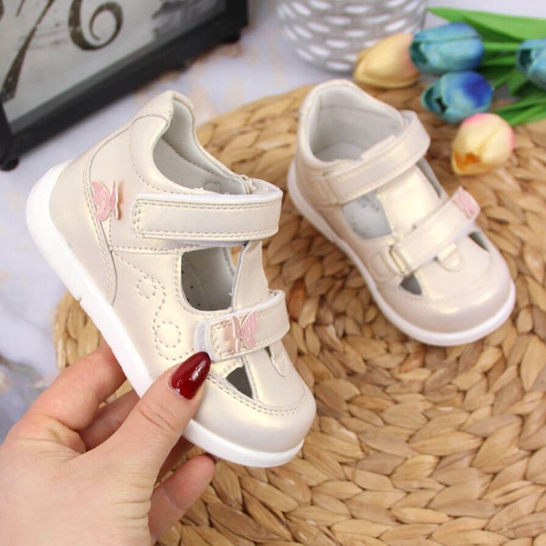 Tépőzáras áttört cipő American Club Jr AM892A arany aranysárga 1