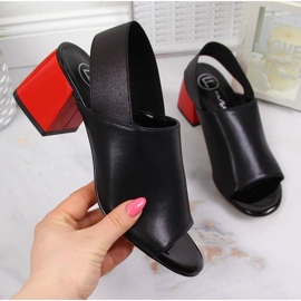 Bőr szandál gumiszalaggal Filippo W PAW352 fekete 1