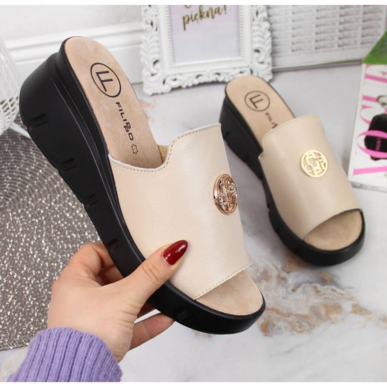 Bőr papucs az éken Filippo W PAW362B bézs 1