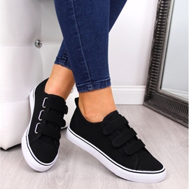 Fekete Atletico alacsony tépőzáras textil tornacipő 1