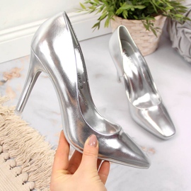 Pumpák egy ezüst Seastar sarkon 2