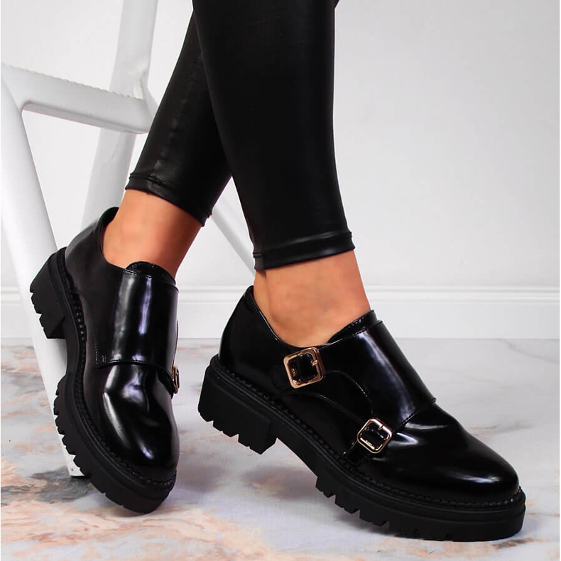 Női fekete lakkozott platformcipő Laura La.Fi 2