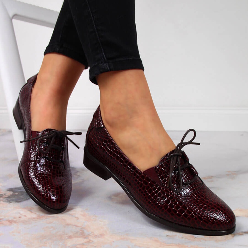 Barna fűzős lakkozott cipő Potocki 1