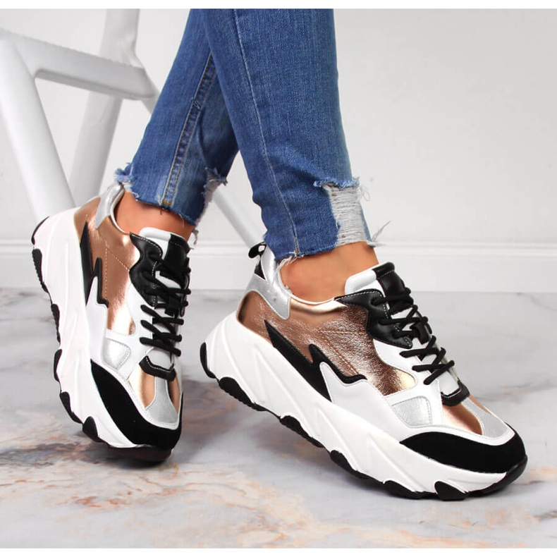 Női tornacipő fehér és arany Potocki platformon aranysárga 1