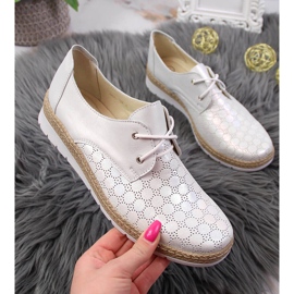 Kényelmes női bőrcipő, ezüst Helios 401 2