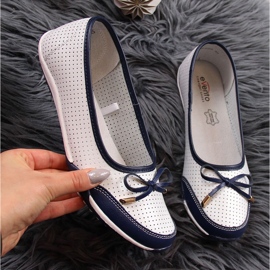 Női fehér áttört bőr balerinák eVento 1