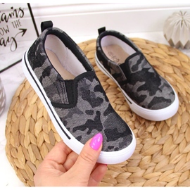 Óvodai tornacipő papucs, terepfekete Atletico 1