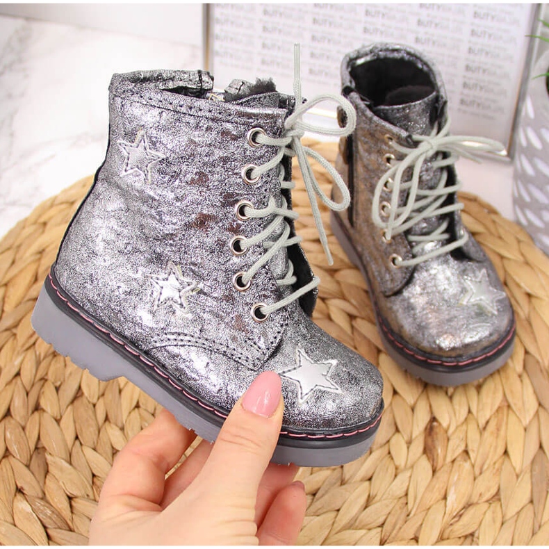 Meleg metál ezüst csizma lányoknak Kornecki 6216 1