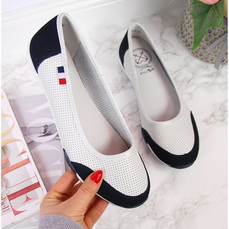 Női áttört fehér és sötétkék Filippo balerinák 2 Női áttört fehér és sötétkék Filippo balerinák 2