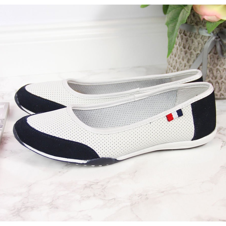 Női áttört fehér és sötétkék Filippo balerinák 1