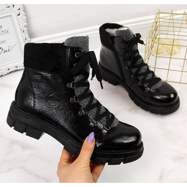 Női fekete lakkozott hőszigetelt csizma Rieker Z9132-00 1