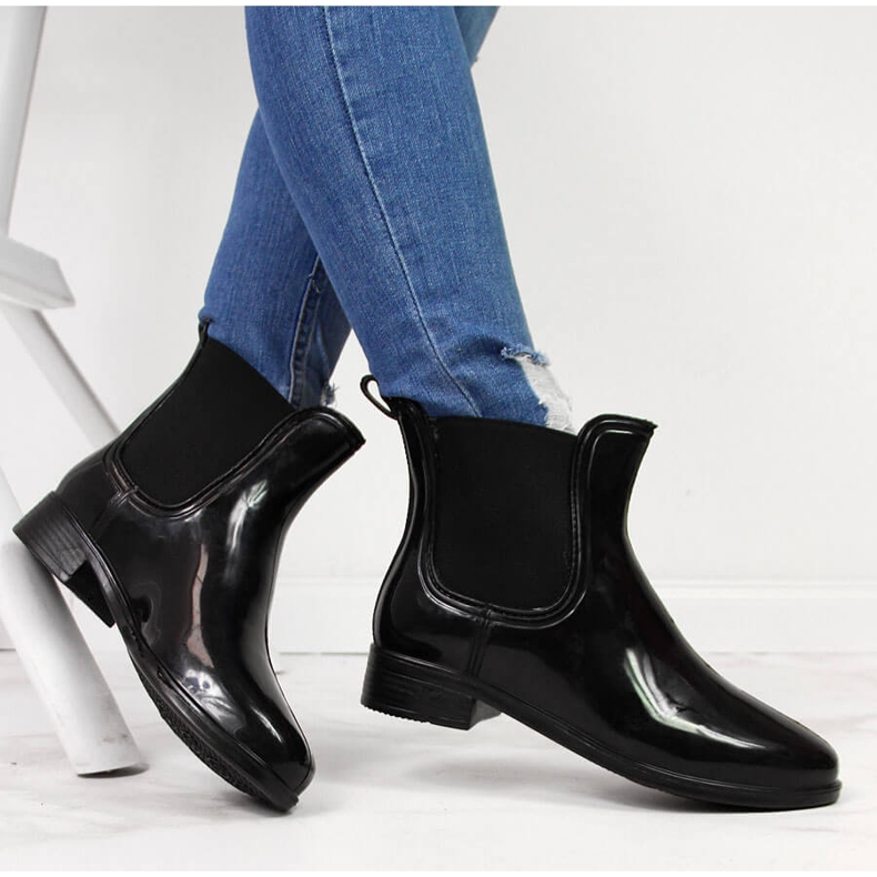 Női galós fekete lakkozott Jodhpur csizma T.Sokolski 1