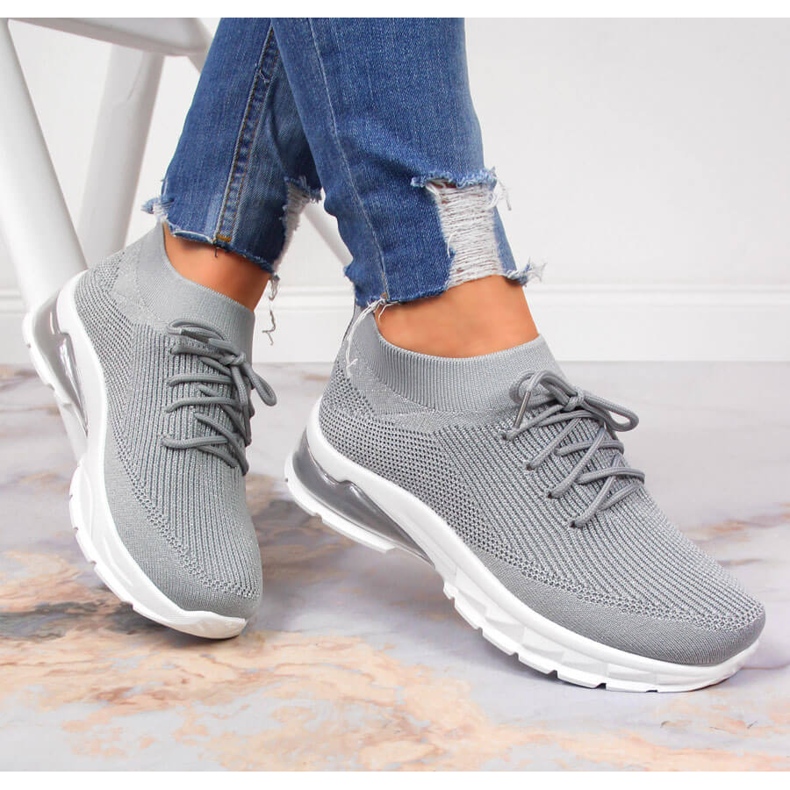 Női sportcipő szürke zokni Potocki 1