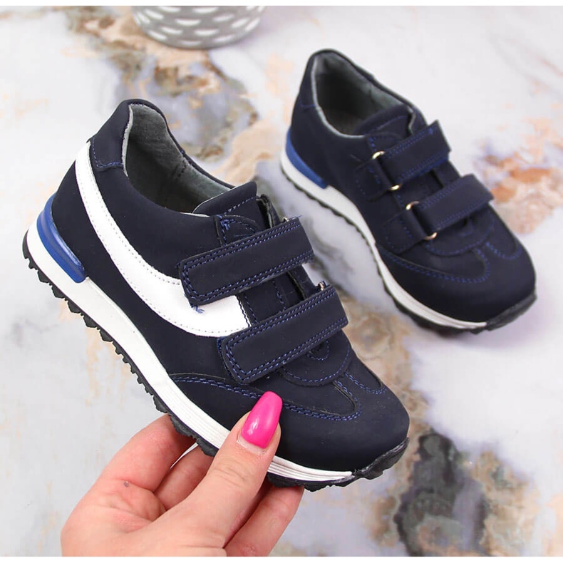 Fiú cipő tépőzárral sötétkék Kornecki 6122 1