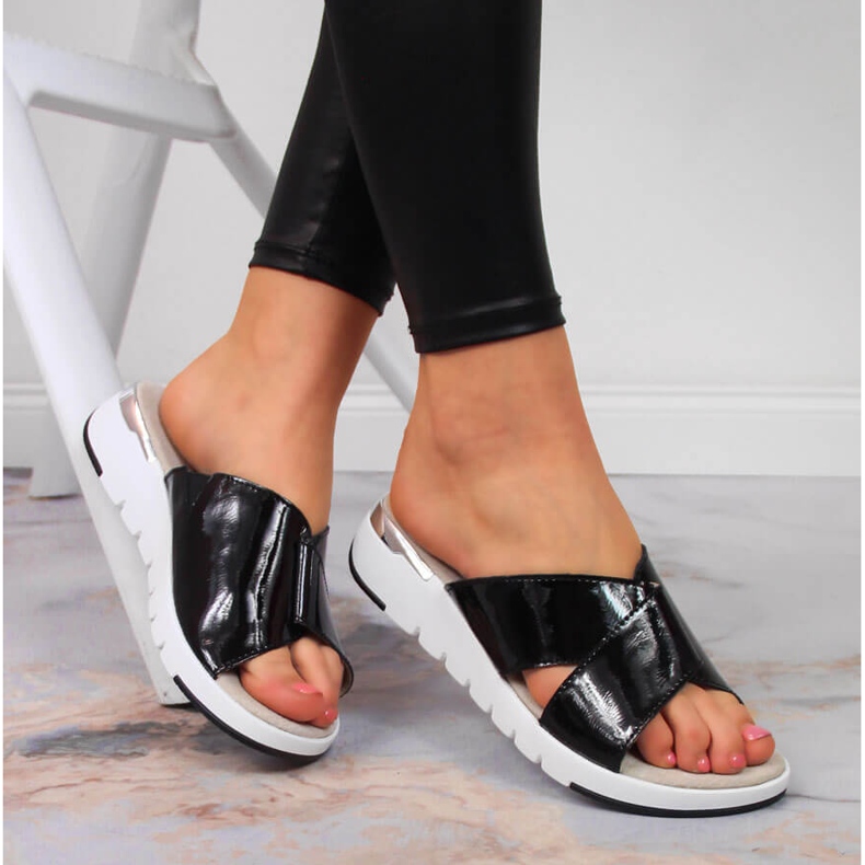 S.Barski Női fekete lakkbőr papucs S. Barski 1